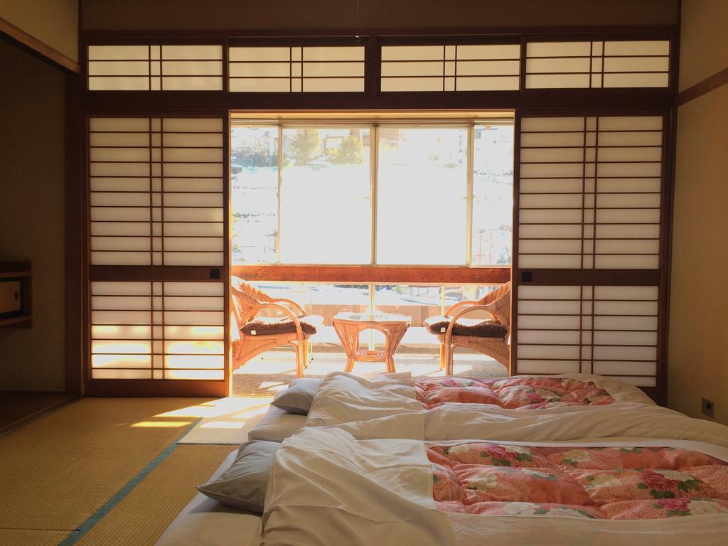 Готель Yudanaka Onsen Yamazakiya Яманоуті Екстер'єр фото