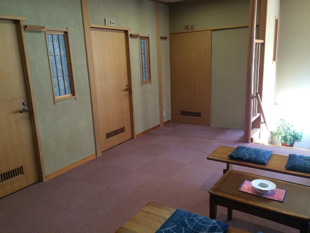 Готель Yudanaka Onsen Yamazakiya Яманоуті Номер фото