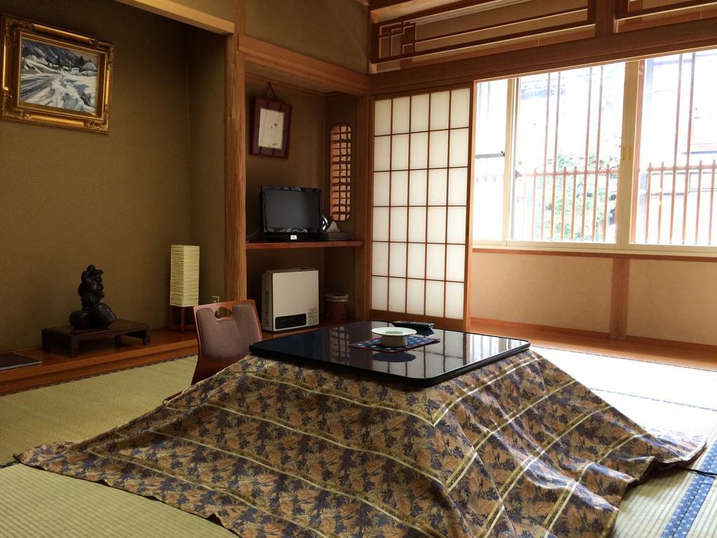 Готель Yudanaka Onsen Yamazakiya Яманоуті Екстер'єр фото